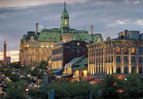 Marriott Chateau Champlain building